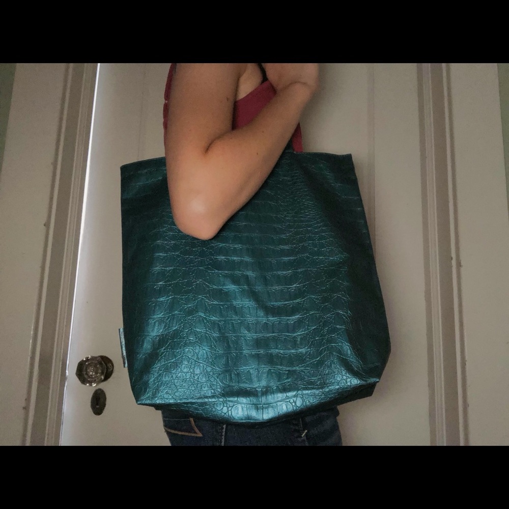 Turquoise medium sized tote